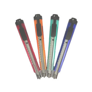 มีดคัตเตอร์ No.0416-A ยี่ห้อ SDI (คละสี)(1 อัน)